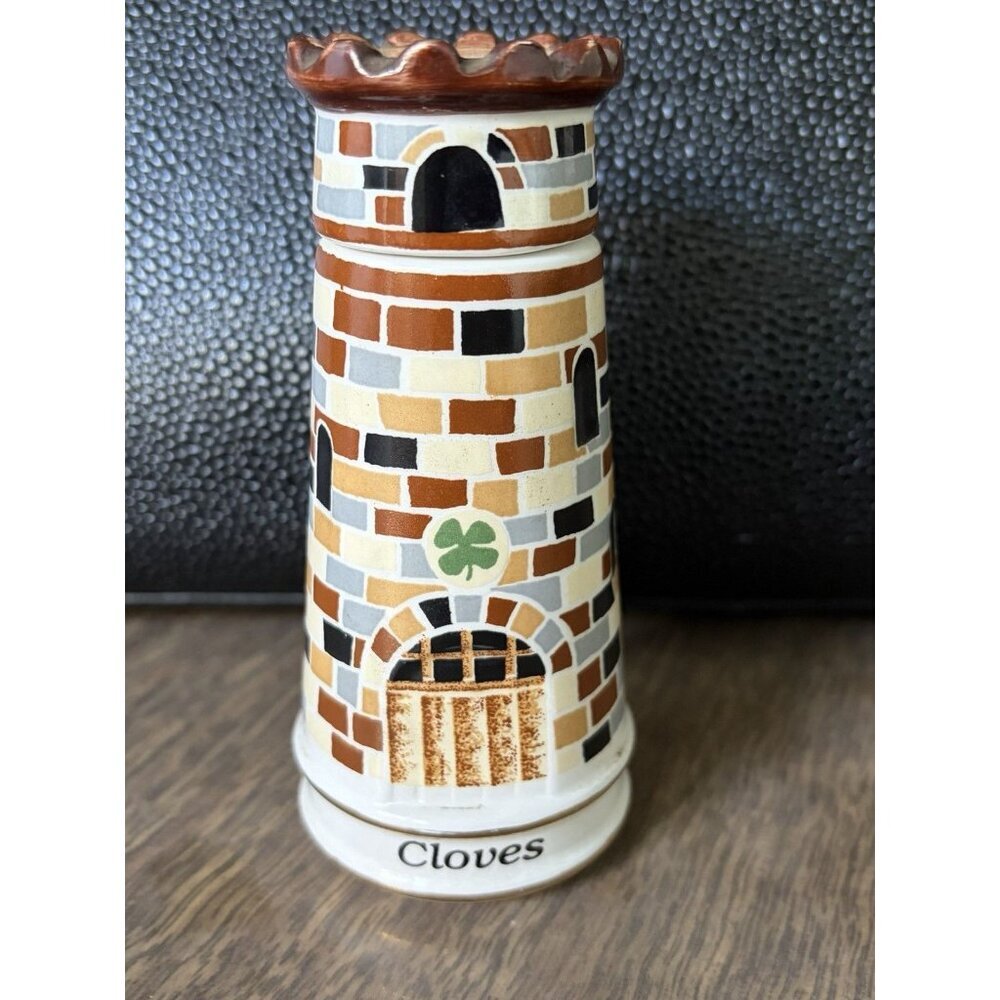 Danbury Mint Spices of the World Spice Jar Cloves Irish Castle Tower